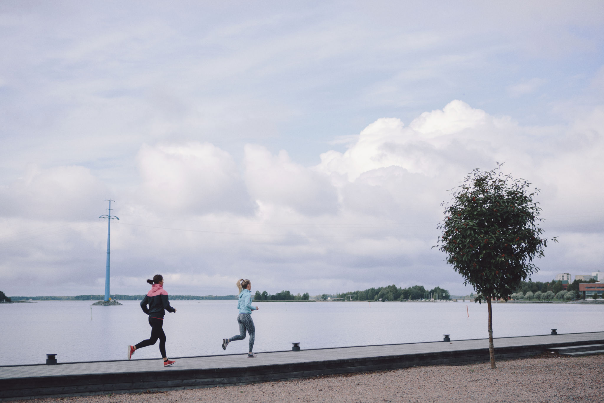 Studerande på språng.