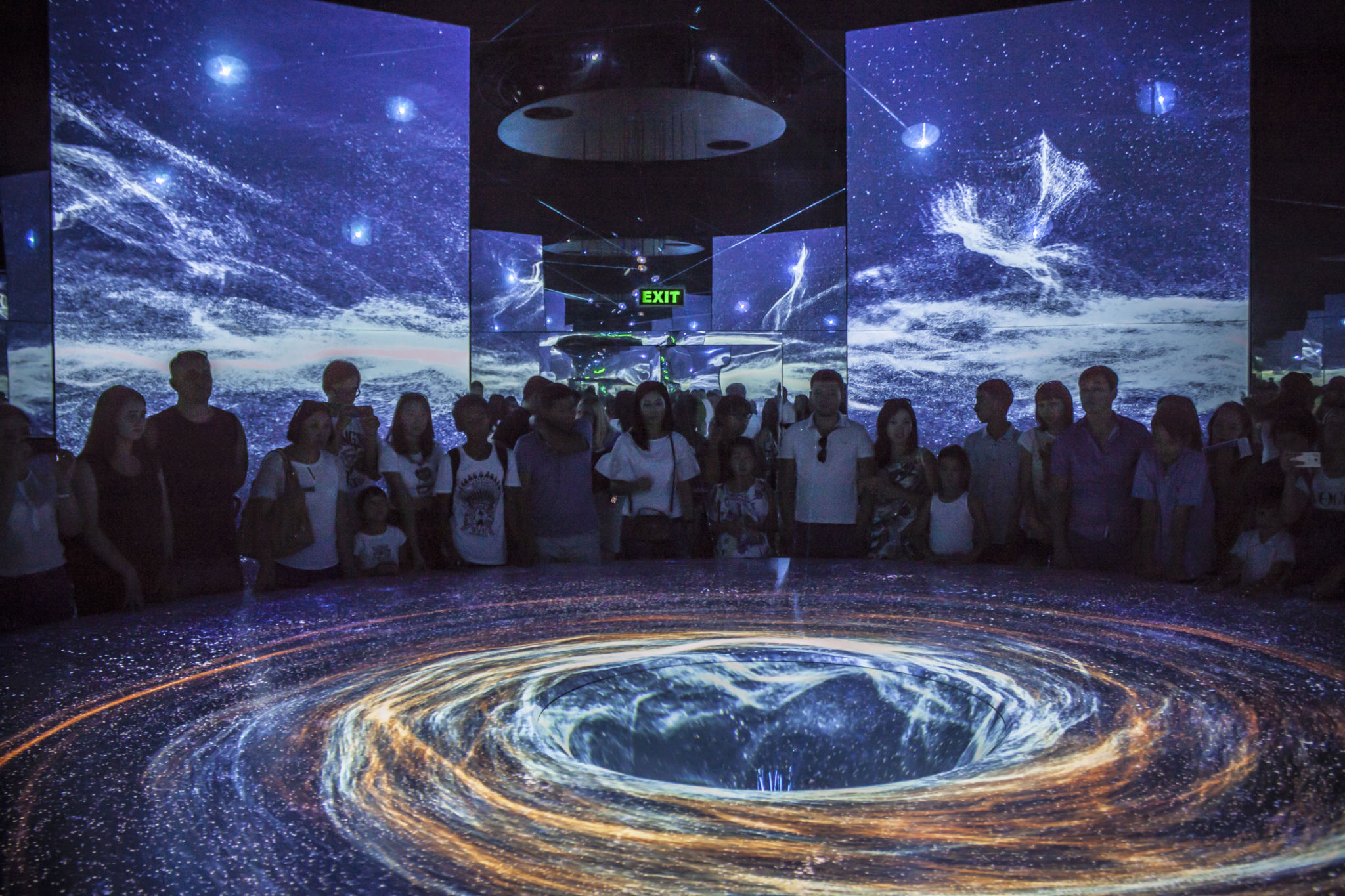 ”Your energy can change the world” var mottot vid detta interaktiva bord vid Tysklands paviljong. Foto: Joakim Rådström.