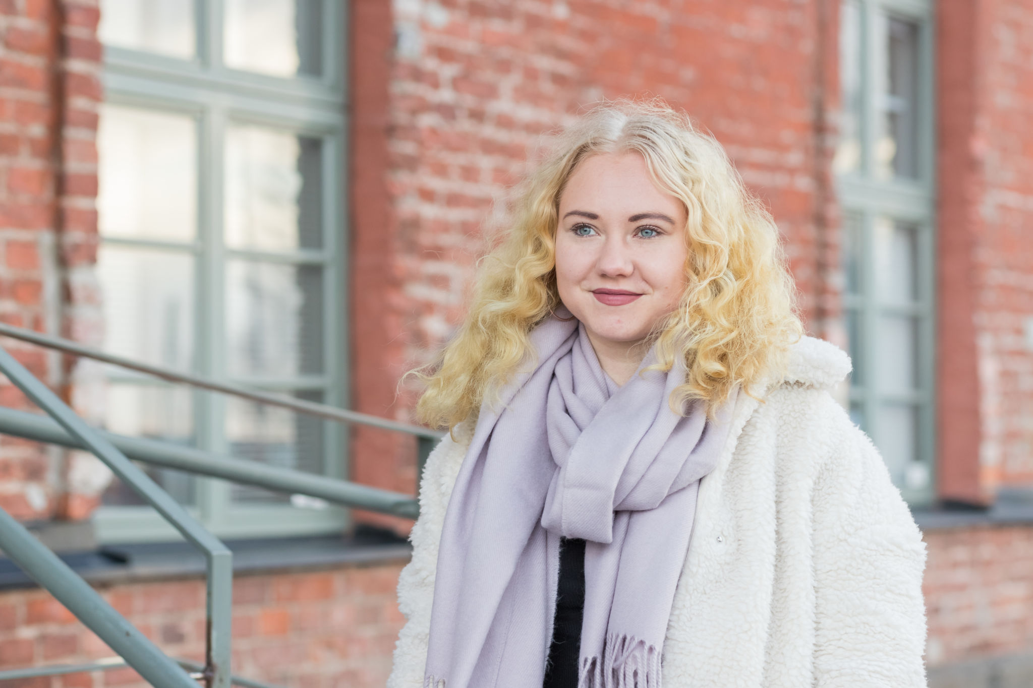 Studerande utanför Academill.