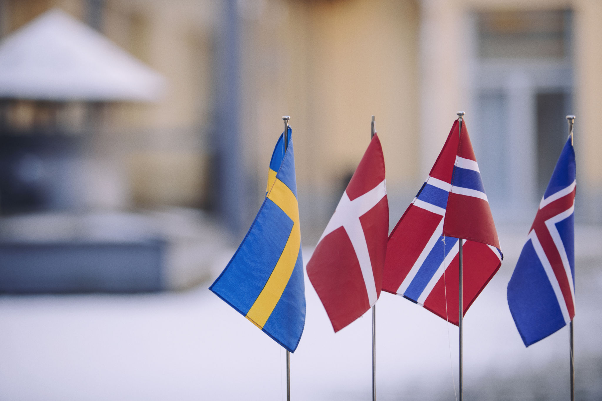 Nordiska flaggor.