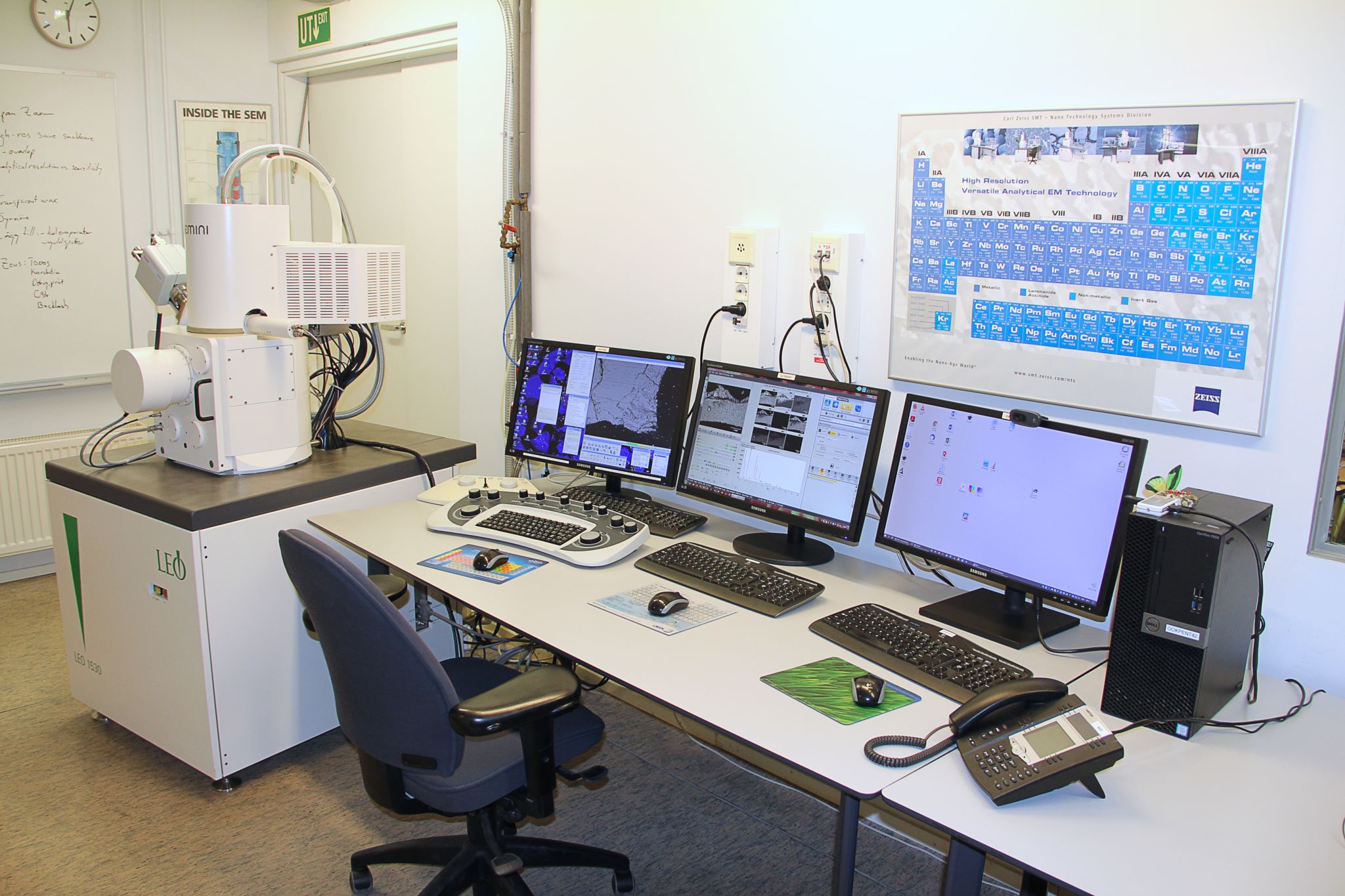 The interior of the scanning electron microscope laboratory
