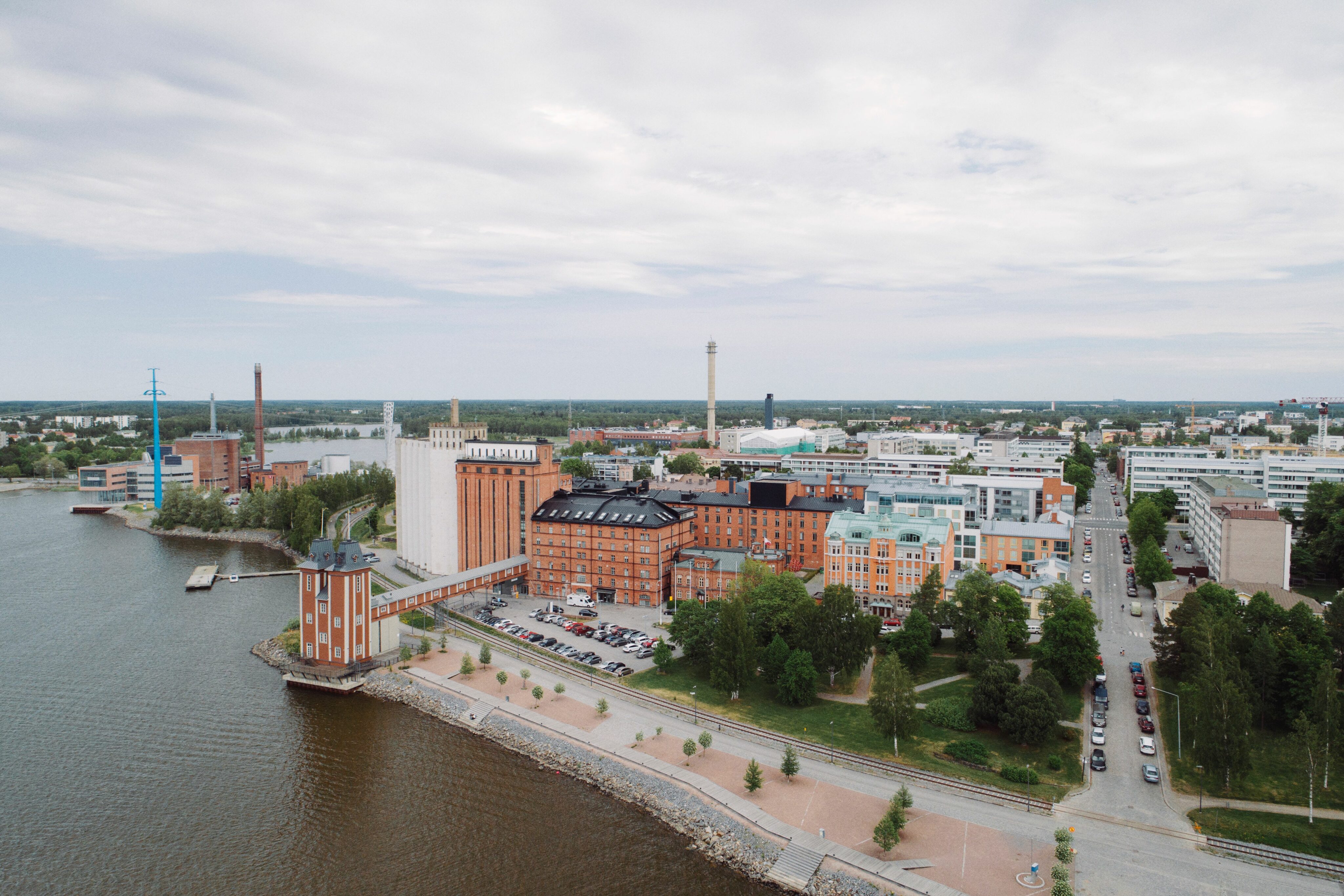 Flygbild på Academill.