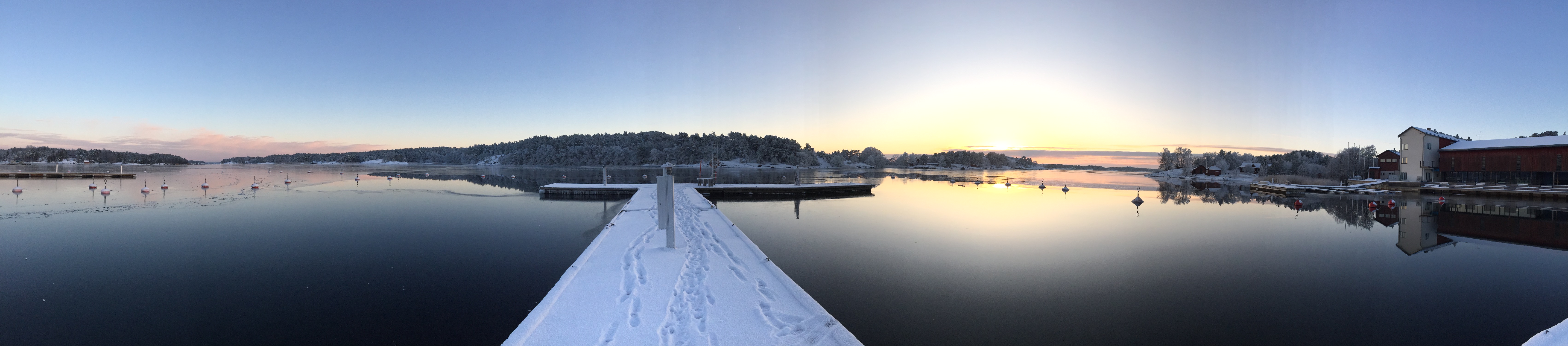 Anastasiya Smirnova jinsiy aloqa videolari bor.