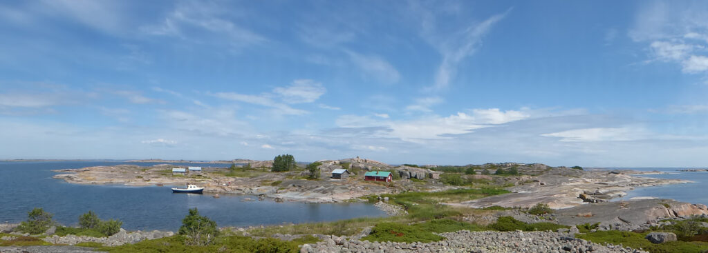 View of Eastern Simskäla. Clear sky and blue water.