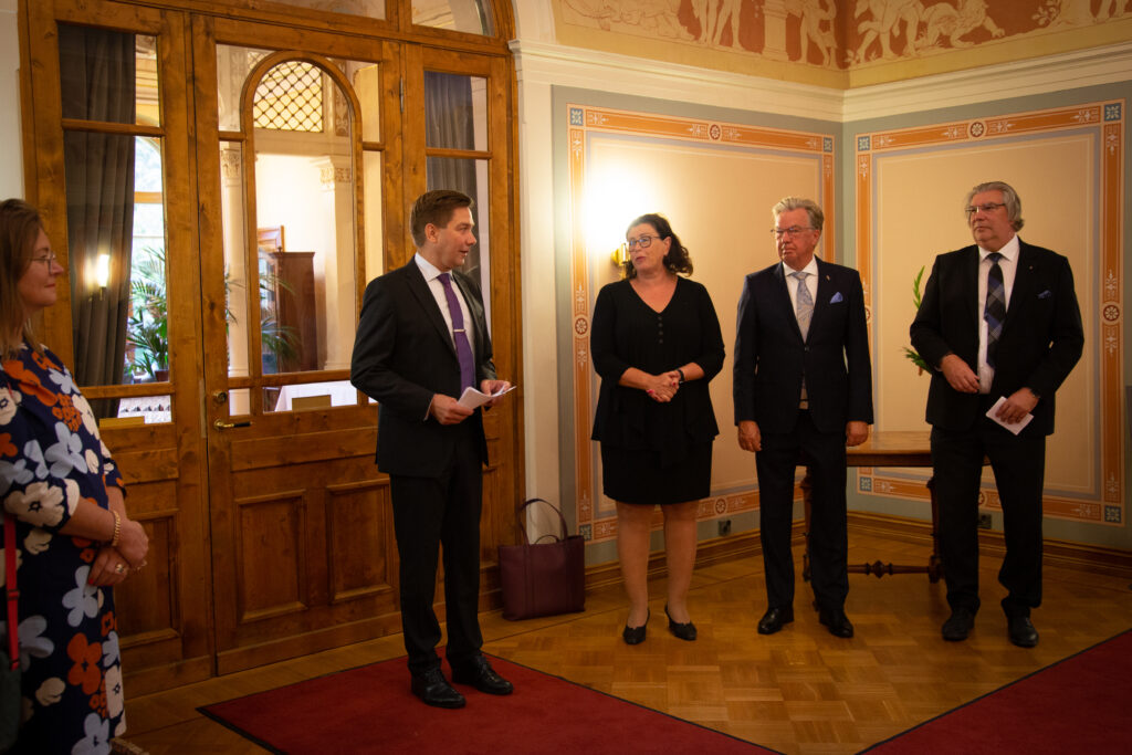 Thomas Blomqvist, Bert Häggblom, Veronica Thörnroos, Mikael Lindfelt