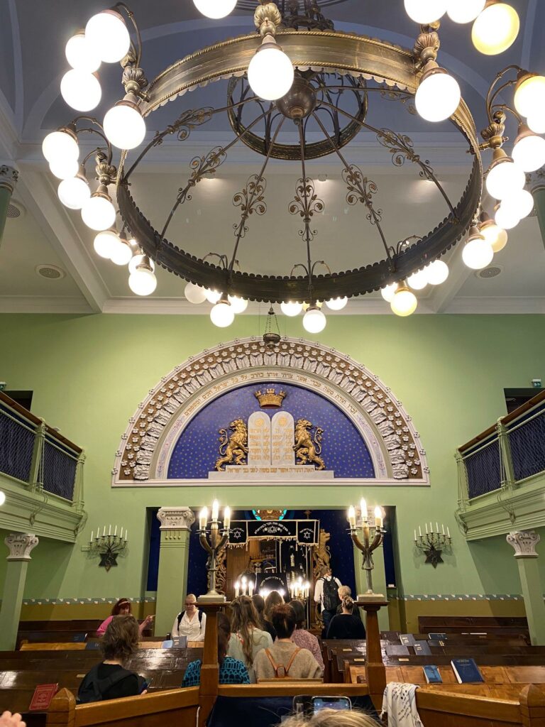 Bild från synagoga.