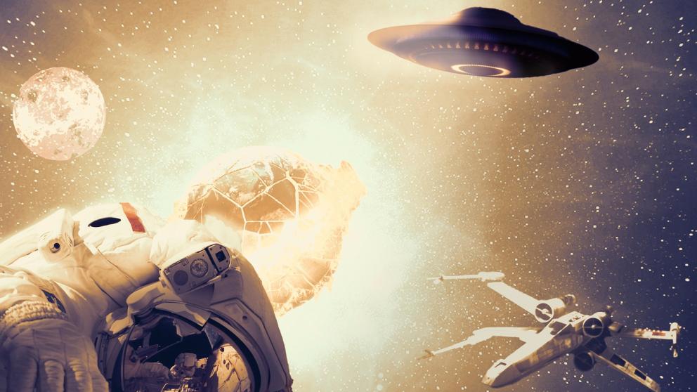 Gulsvart bild på rymden, men planeter, rymdskepp mm.