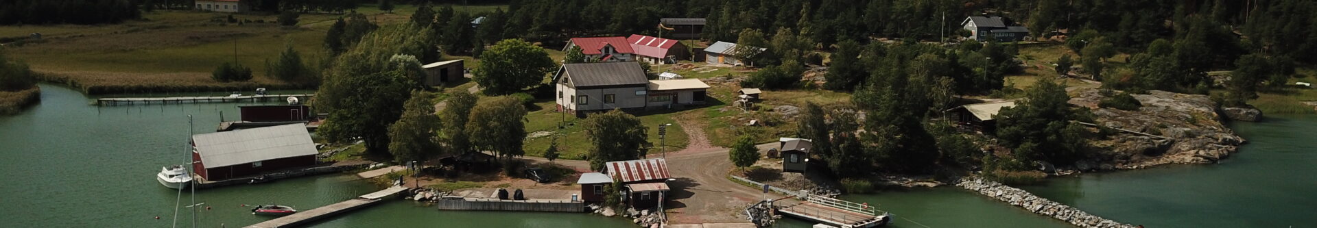 En vy över en strand, Keistiö bystrand.