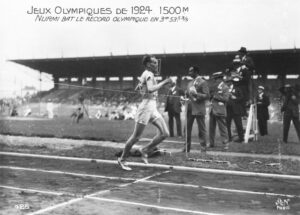 Svartvitt foto av Paavo Nurmi i Paris 1924.