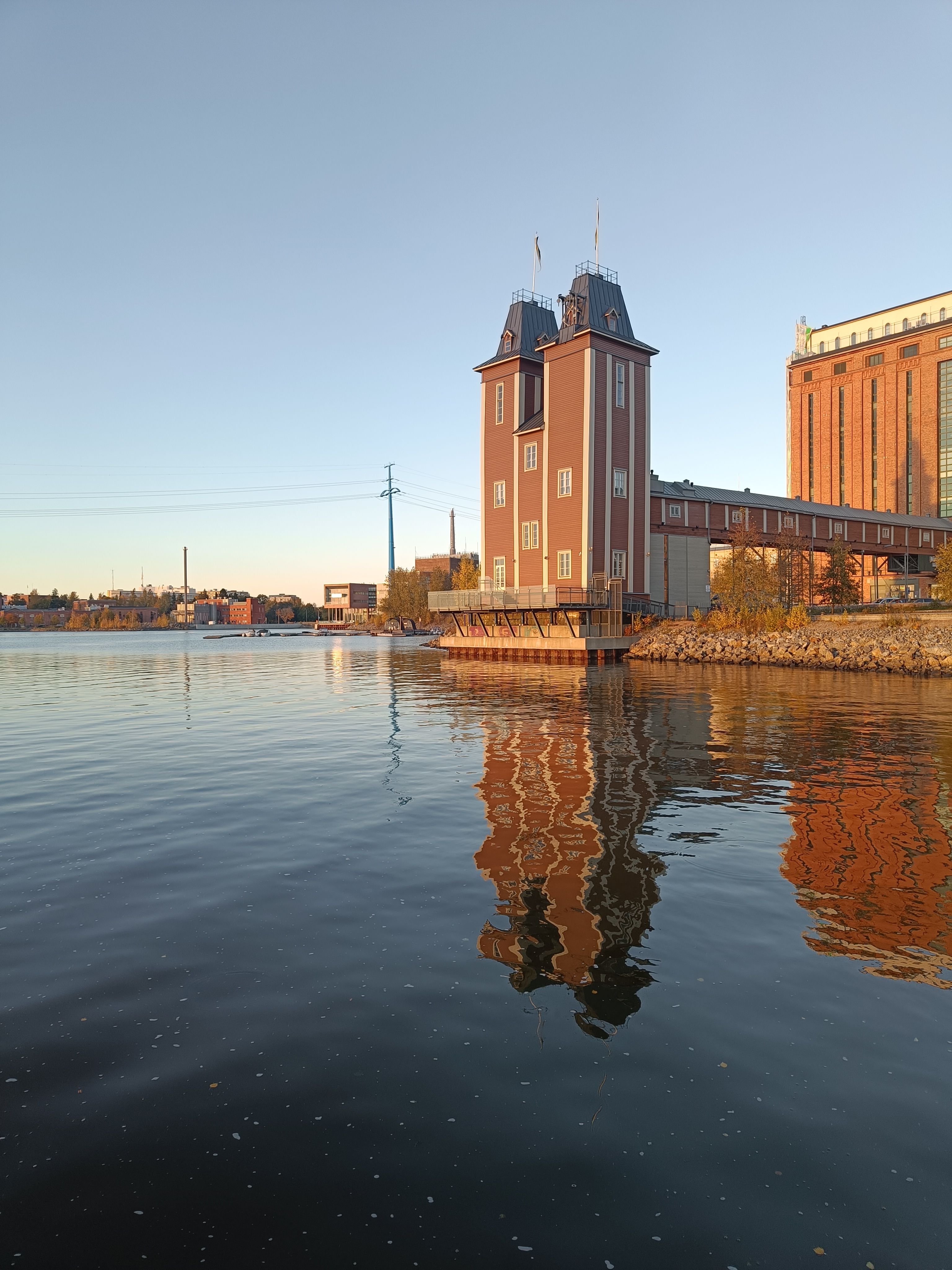 Academill under renovering 2024