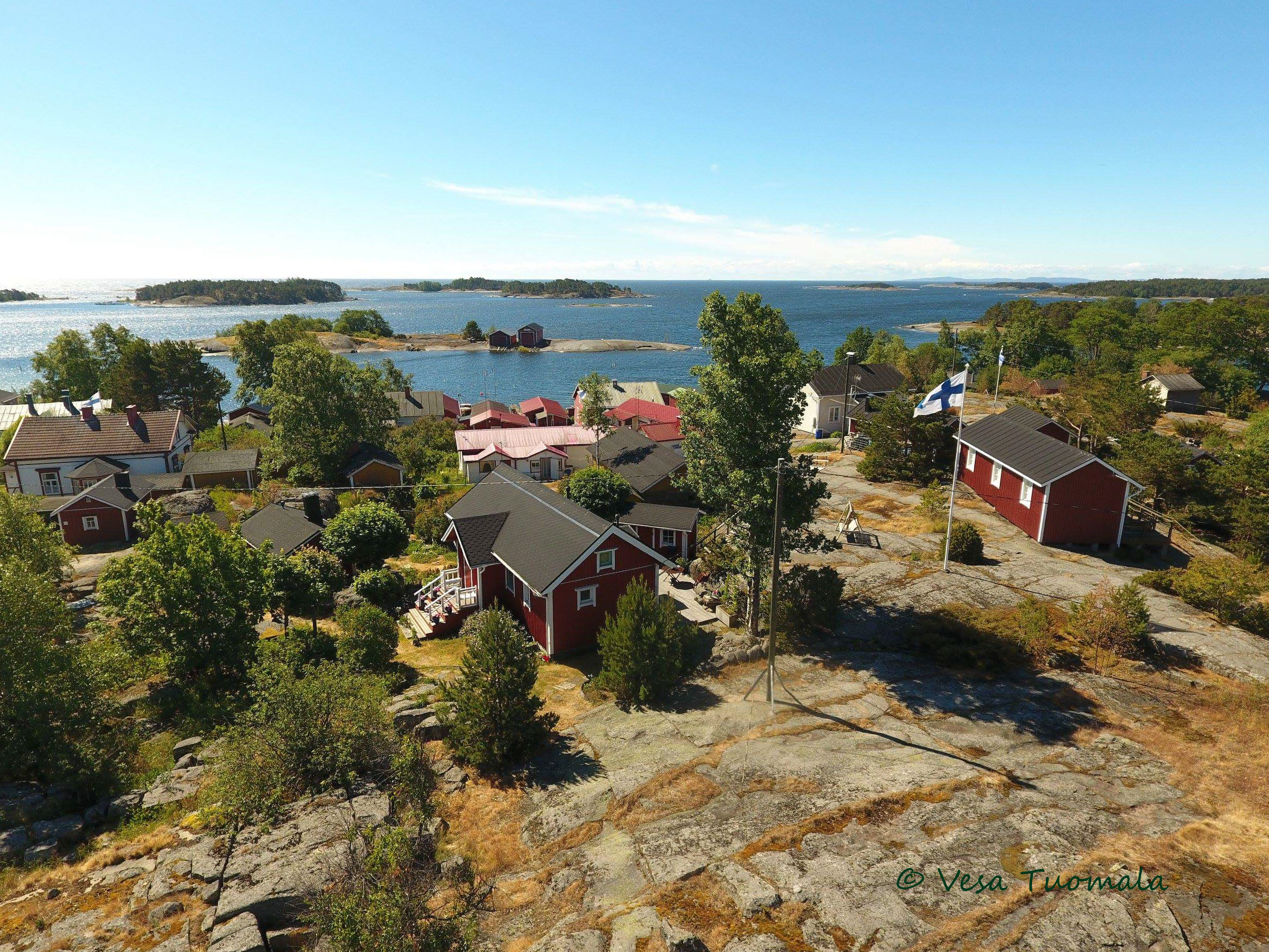 Flygbild över byn på Aspö/Haapasaari.