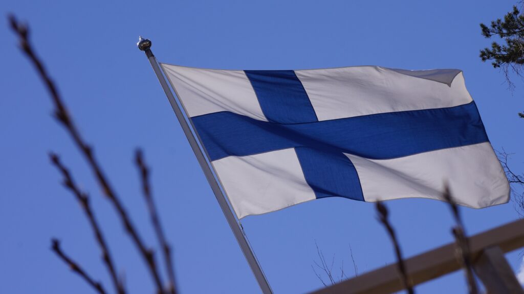 Finlands flagga